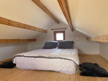 Gîte pour 3 personnes, avec jardin et jacuzzi à Saint-Théodorit