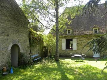 Gîte pour 5 personnes, avec jardin, animaux acceptés en Bourgogne-Franche-Comté