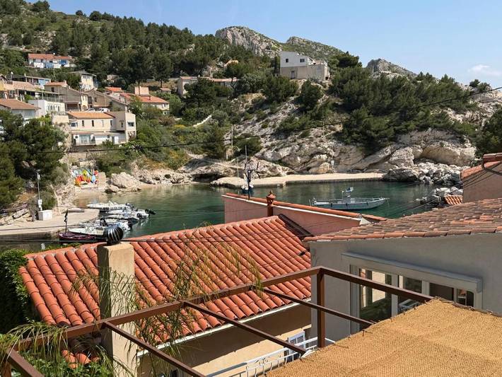 Gîte pour 6 personnes, avec vue et jardin dans Niolon