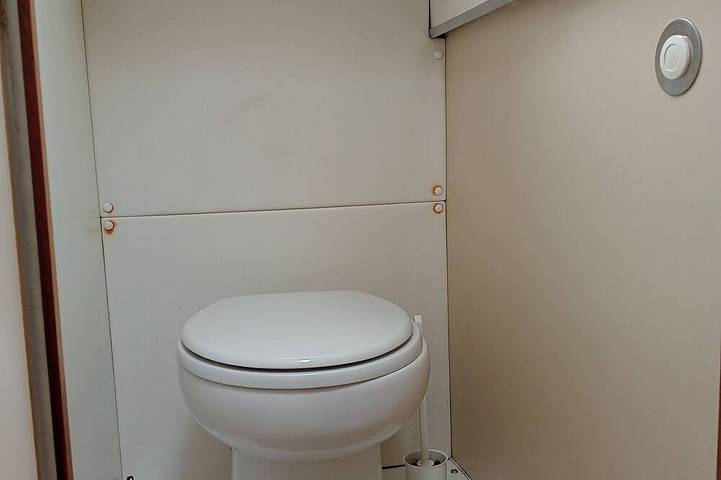 Péniche pour 5 personnes, animaux acceptés à Châtillon-en-Bazois - 4