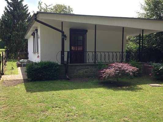 Ferienhaus für 4 Personen, mit Terrasse und Garten sowie Seeblick in Neetzka