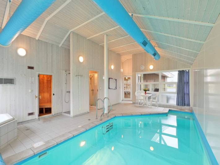 Ferienhaus für 10 Personen, mit Pool, kinderfreundlich in 