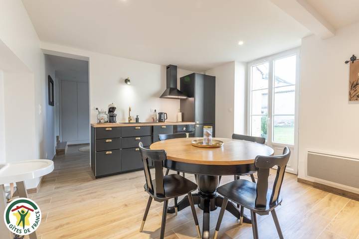 Gîte pour 4 personnes, avec jardin