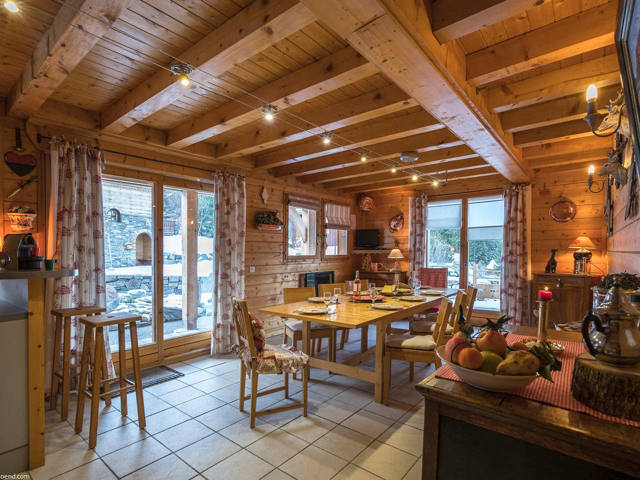 Cozy chalet in La Tania - 10 pers, parking, ski-in/ski-out in La Tania, La Perrière