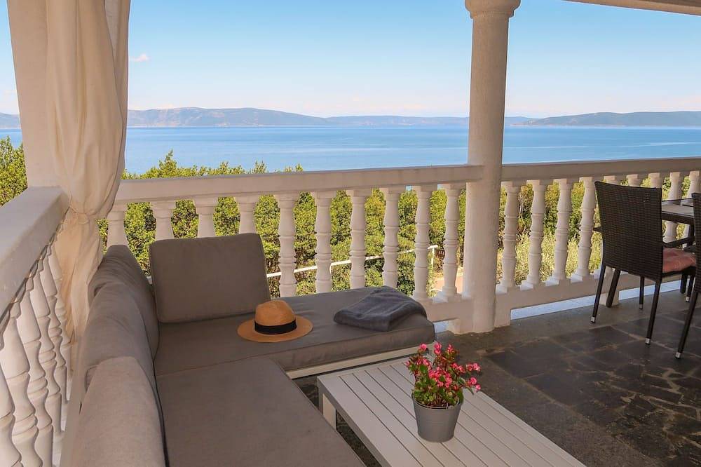 Ganze Wohnung, Ferienwohnung Ulika in Raša, Ostküste Istrien