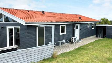 Ferienhaus für 9 Personen, mit Whirlpool und Sauna sowie Terrasse in Eskov Strandpark