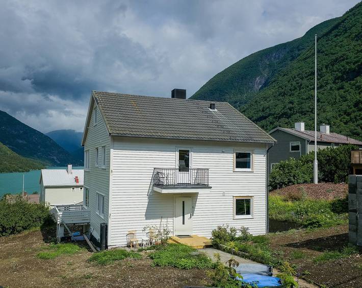 Ferieleilighet for 3 personer, med hage i Sogn og Fjordane
