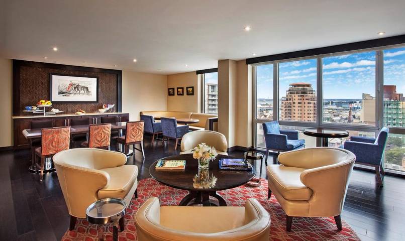 Apartamento para 4 personas, con vistas y terraza, Se admiten mascotas en Queens