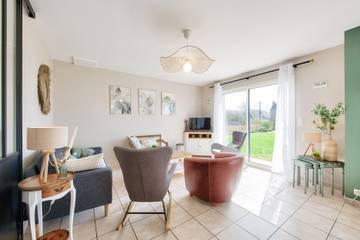 Location de vacances pour 6 personnes, avec jardin et terrasse dans Lilia