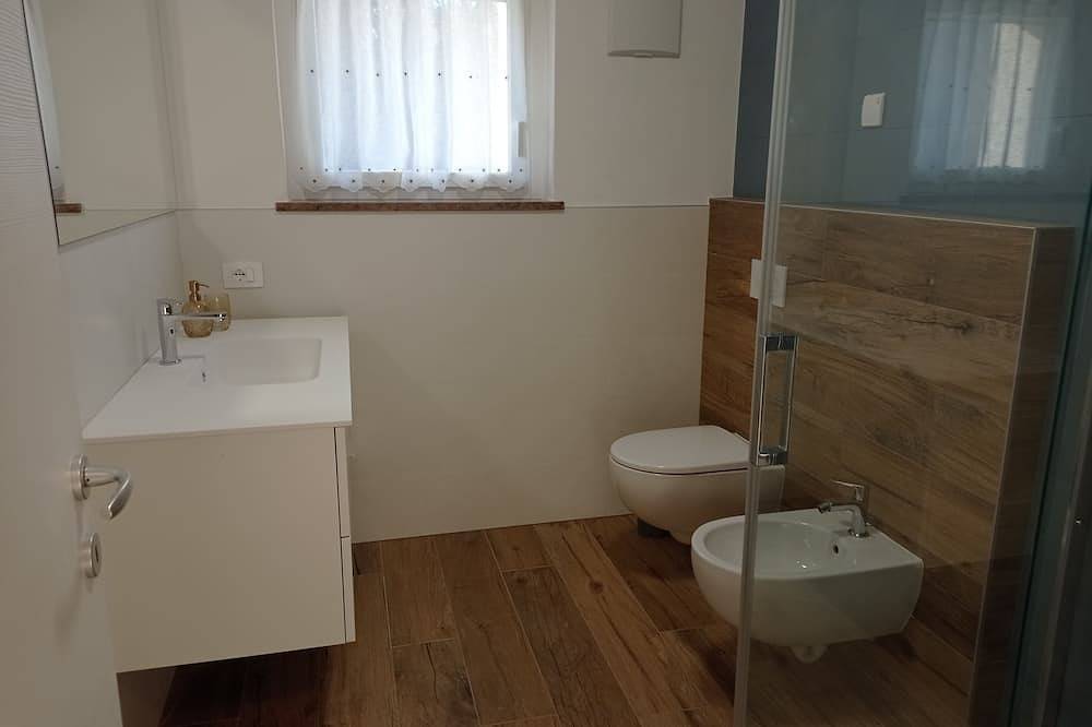 Apartamento entero, Court of Saints suite Cortina 2026 in Belluno, Carnic Prealps