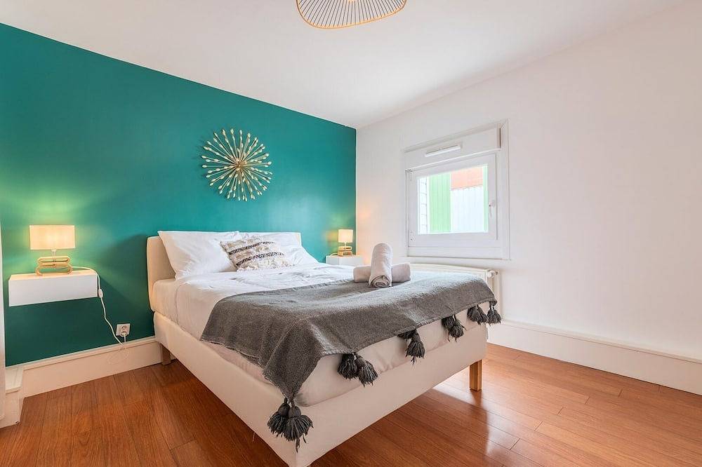 Renovated 3-bedroom house with terrace and garden. in Wasquehal, Lille region