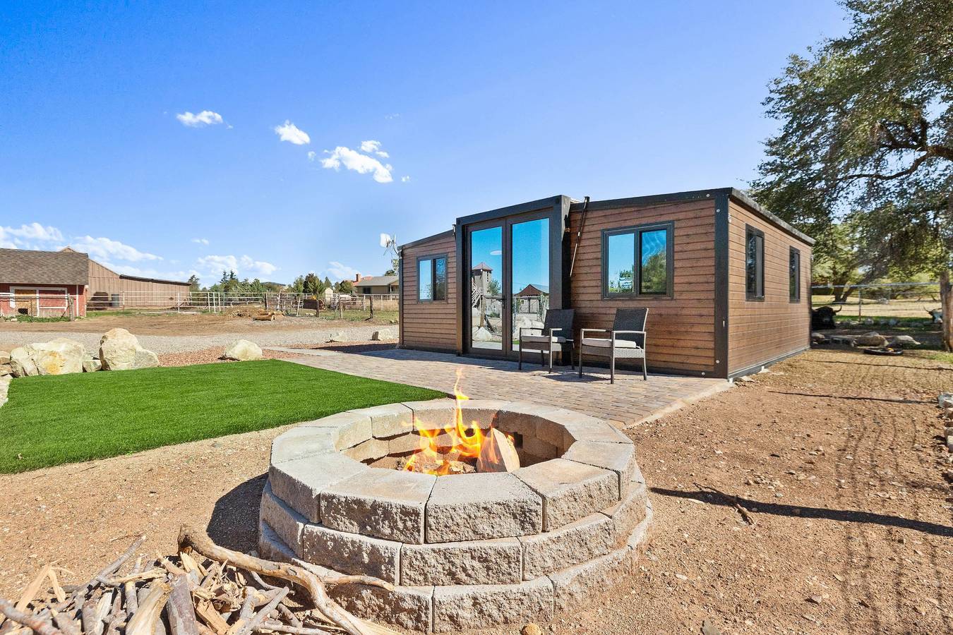 Zebra Ranch 2-Br Tiny Home|Mtn View•Trails•Brbq in Yavapai County