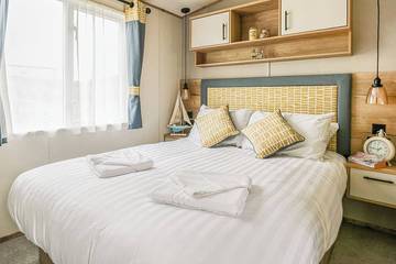 Static Caravan for 4 People in Ceredigion, Mid-Wales, Photo 1