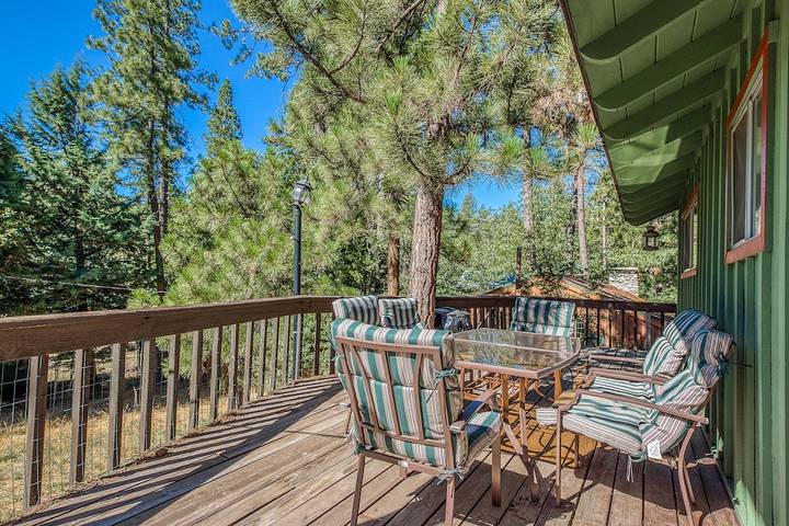 Vacation rental for 6 people, with terrace and hot tub, with pets in Idyllwild