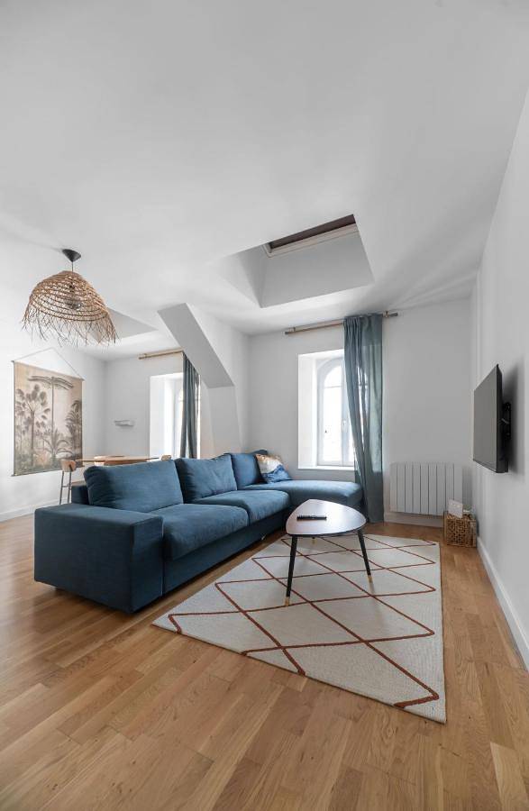 Gîte pour 2 personnes, avec Vue dans Palais des Congrès Opéra