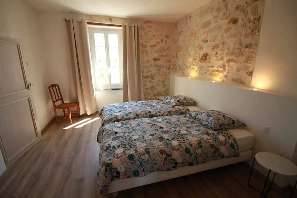 Casa d'Anthony, House with swimming pool in Saint-Nazaire-d'Aude, Canal du Midi