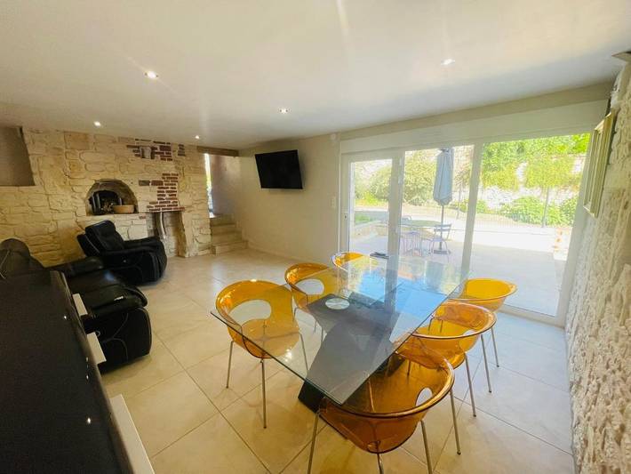 Location de vacances pour 6 personnes, avec Terrasse ainsi que Jardin et Vue à Bretteville-sur-Odon