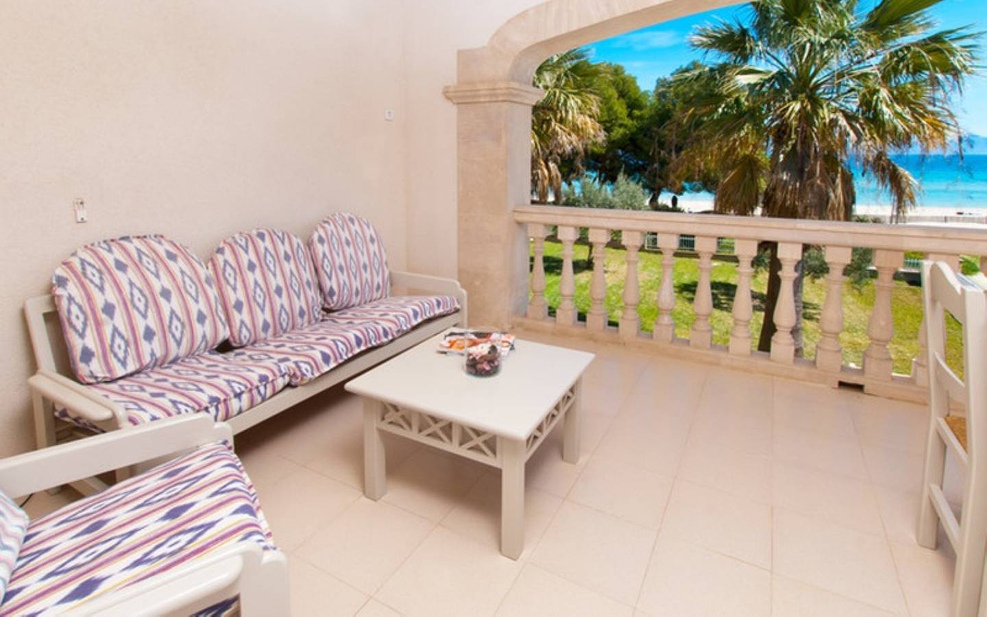 Ganze Wohnung, Ferienwohnung "Sun Of The Bay Vidalba-Bloq2 Apto 3" mit Meerblick, privater Terrasse und Wlan in Playa de Alcúdia, Alcúdia