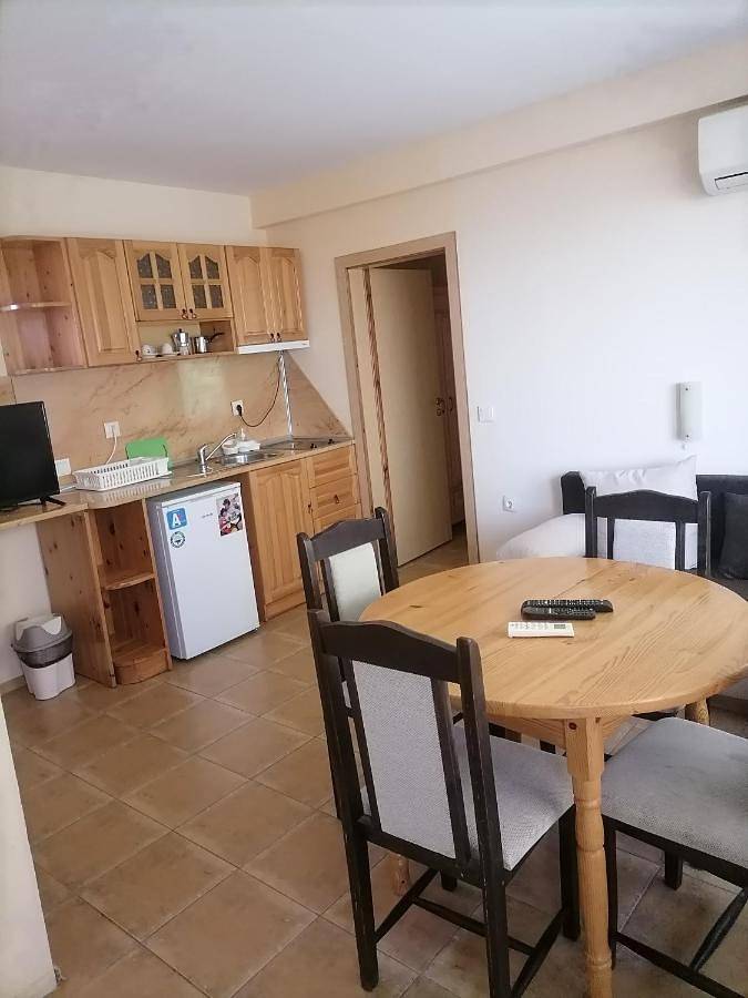 Double Room with Balcony in Sinemorets, Zarewo