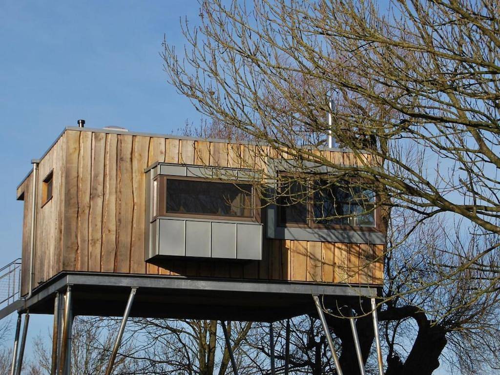 Baumhaus Lotti Comfortable holiday residence in Drochtersen, Cuxland