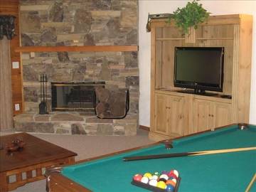 Vacation House for 25 Guests in Hidden Valley, Pennsylvania, Picture 1