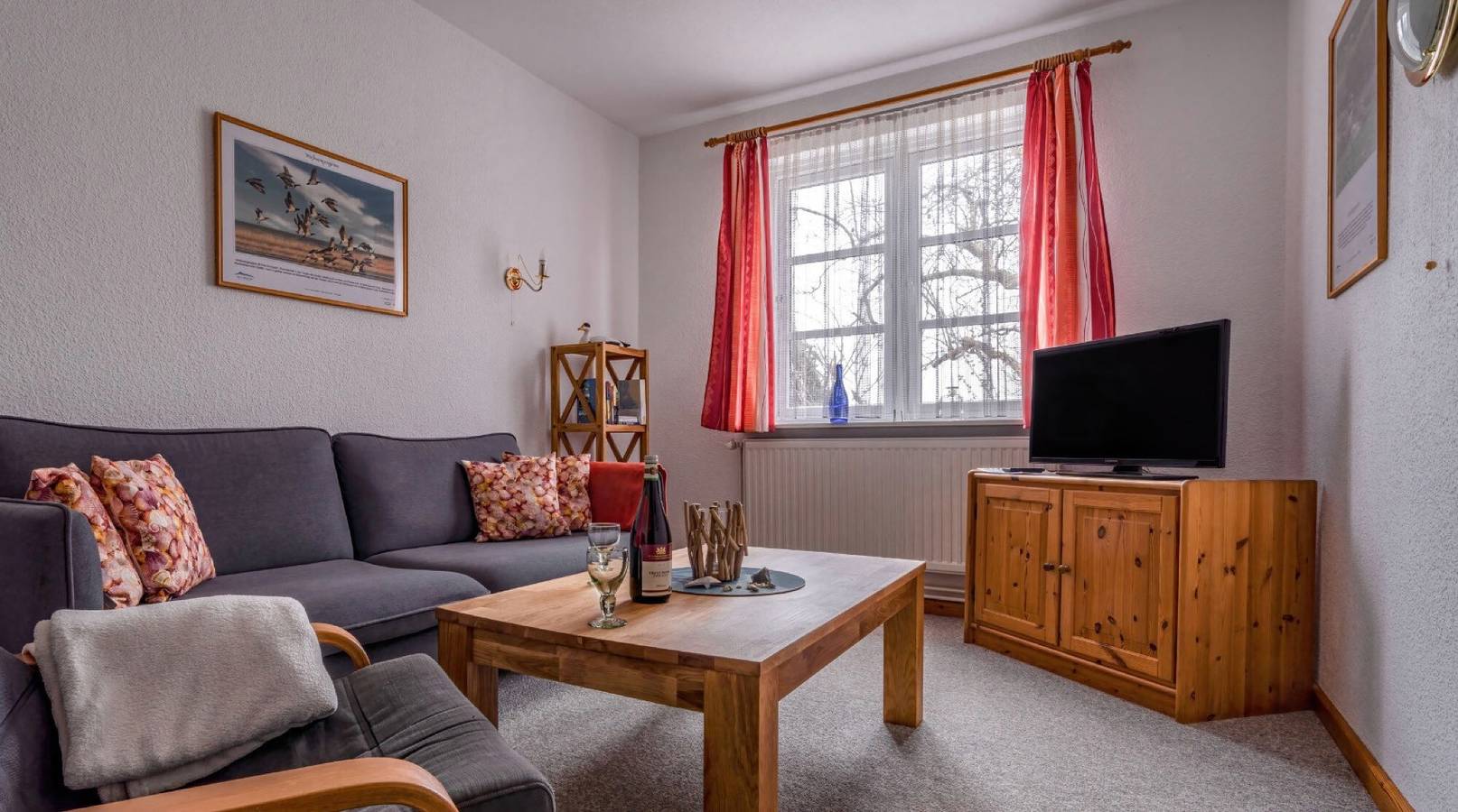 Ganze Wohnung, Ferienwohnung Eiderente" mit Gemeinschaftsterrasse, Gemeinschaftsgarten und Wi-Fi in Nordstrand (Gemeinde), Nordstrand