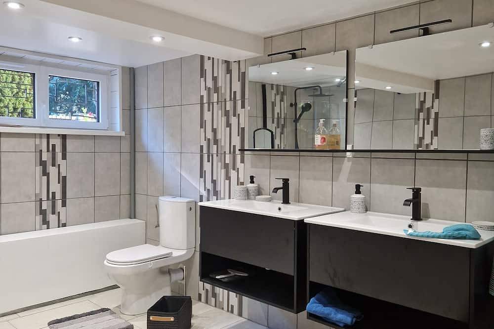 Comfortable Room With Independent Entrance in Sainte-Marie-aux-Mines, Regionaler Naturpark Belchen der Vogesen