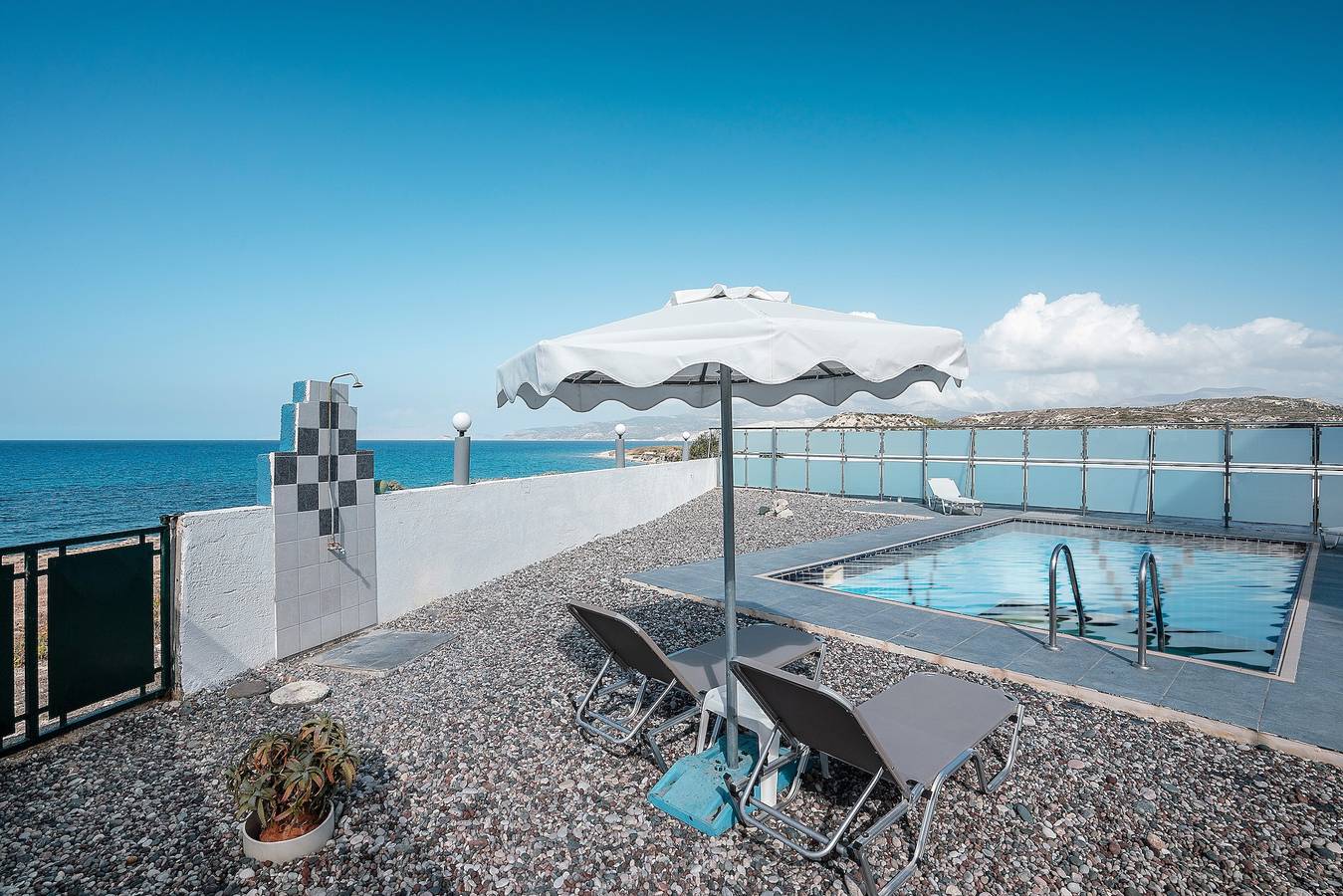 Appartement entier, Maison de vacances 'Blue Pearl Apolakkia 1' avec piscine commune, terrasse partagée et Wi-Fi in Rhodes