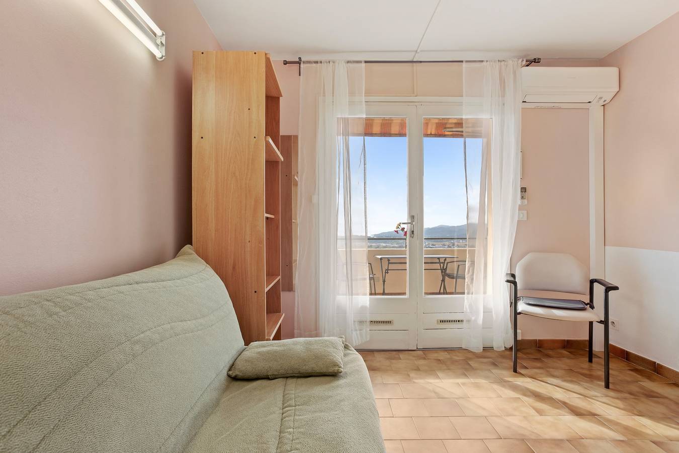 Appartement 'Le Mas Berliat Studio N° 10' met Uitzicht op Zee, Wi-Fi en Airconditioning, foto 8