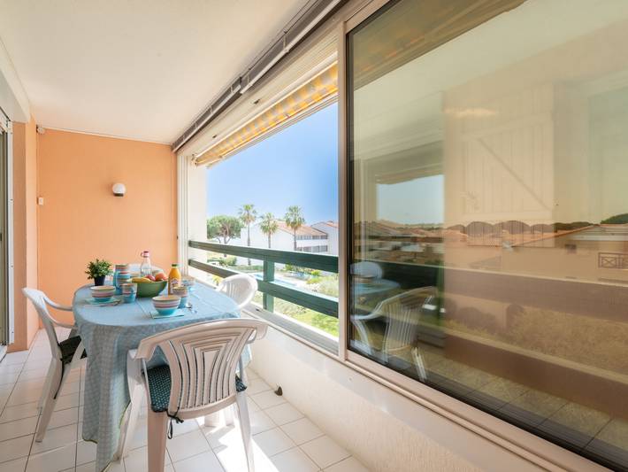 Location de vacances pour 4 personnes, avec terrasse dans Port Camargue