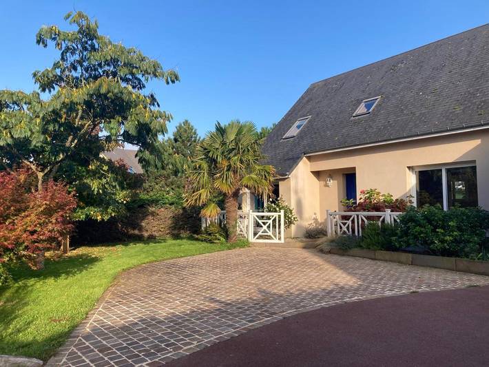 Location de vacances pour 12 personnes, avec terrasse à Bréville-sur-Mer - 2