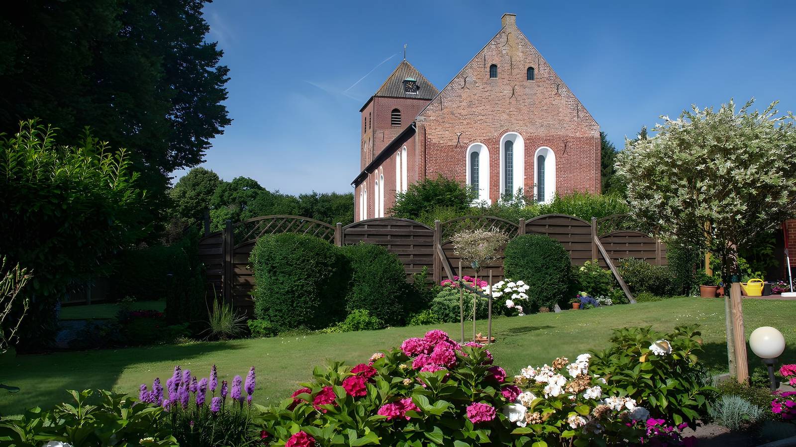 Ganze Wohnung, Ferienwohnung in Krummhörn – Gemütliches Apartment für 2 Gäste in Krummhörn, Nordseeküste