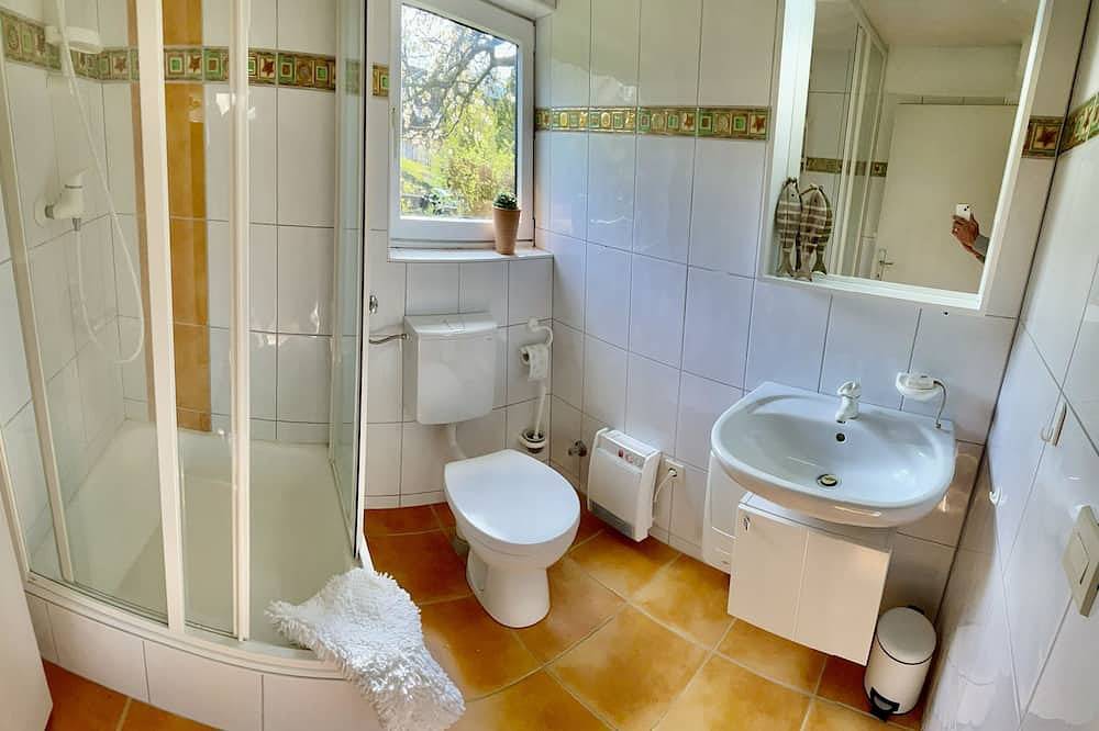 Gute Erholung - Haus mit Garten, Balkon, Loggia, Süd-Terrasse & etwas Meerblick! in Glücksburg, Flensburger Förde