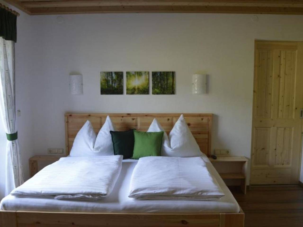 Ganze Ferienwohnung, Haus Stückler - Ferienwohnung Seeblick 2-3 Personen in Steinbach am Attersee, Traunviertel