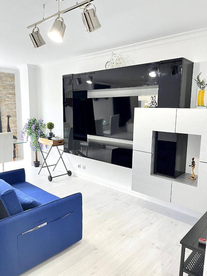 Ferienwohnung für 8 Personen, mit Terrasse und Ausblick - 1
