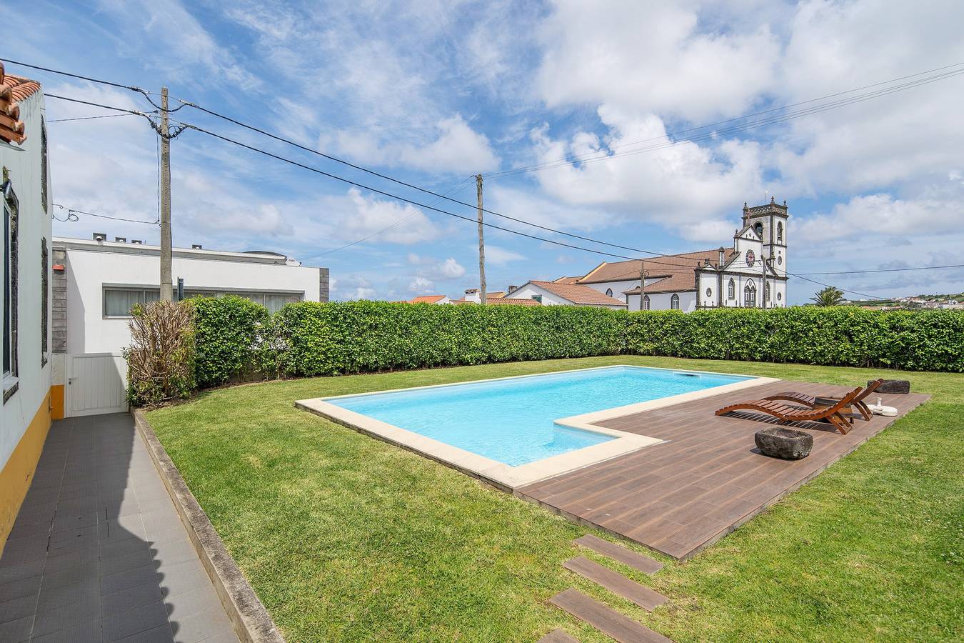 Casa de férias 'Dos M's' com vista para a montanha, piscina privada e Wi-Fi in São Miguel Island, Santo António de Nordestinho