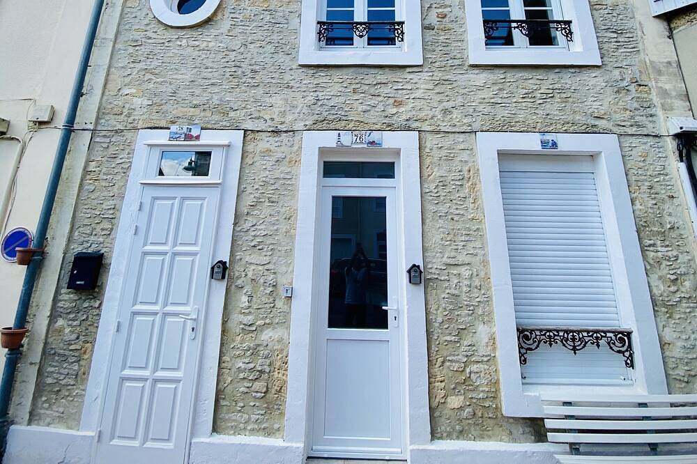 Appartement entier, Gîte « Au bord des Embruns » 2 Pers au cœur des Plages du Débarquement in Saint-Benoît-de-l'Aure, Région de Bayeux
