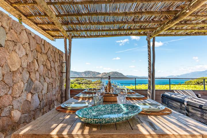 Villa pour 10 personnes, avec terrasse et jardin dans Cala Rossa