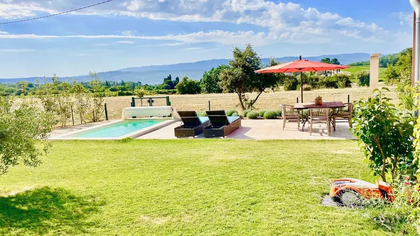 Casa de vacaciones para 4 personas, con piscina además de jardín y vistas - 1