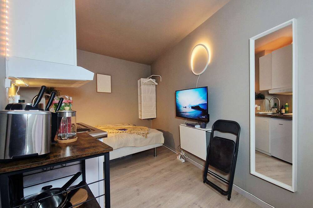 Hel leilighet, Cozy, Central Studio by the Bus Station in Bergenhus, Bergen