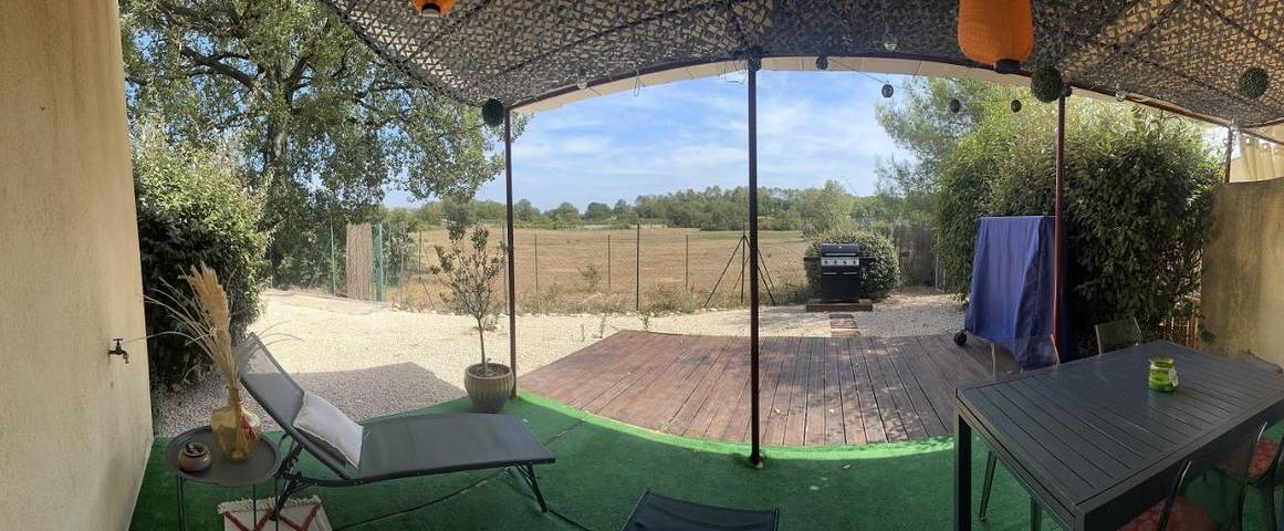 Location de vacances pour 7 personnes, avec jardin et vue ainsi que bassin pour enfant et piscine à Tourrettes - 4