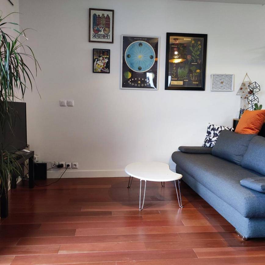 Appartement entier, One-Bedroom Apartment in Gagny, Seine-Saint-Denis