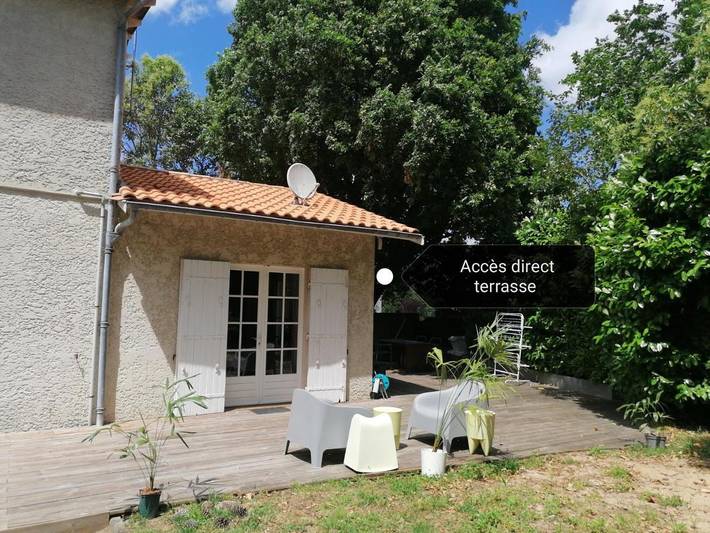 Gîte pour 2 personnes, avec Terrasse et Jardin à Yvrac