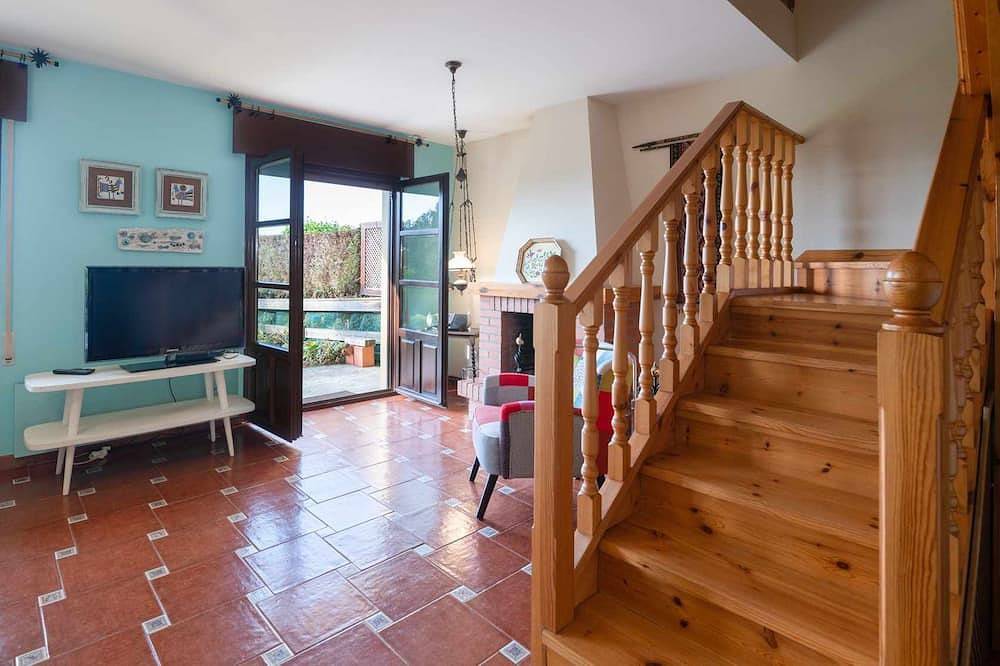 Villa Locus Amoenus in Villahormes, Llanes