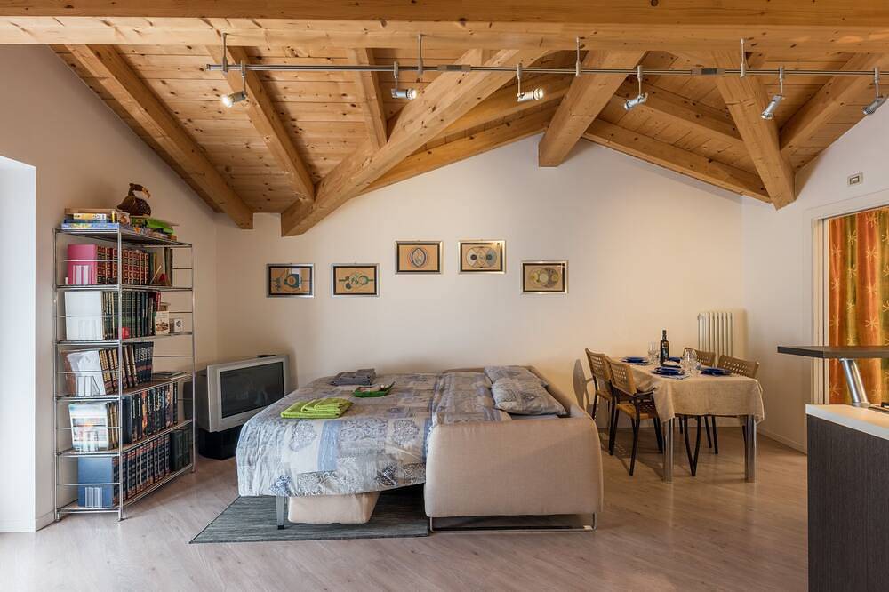 Ganze Wohnung, Dachboden von Alex & Nataly in Calceranica al Lago, Caldonazzosee