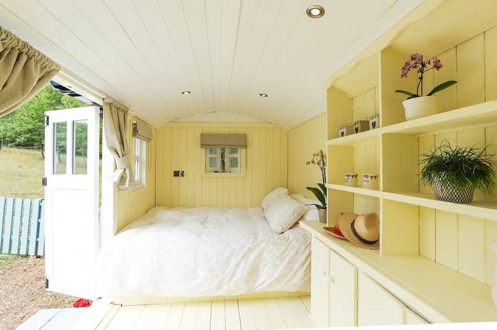 Gîte pour 2 personnes, avec terrasse à Saint-Martin-des-Combes - 3