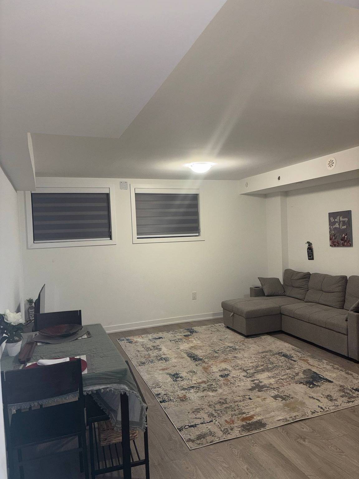 Apartamento entero, Suite de huéspedes privada y acogedora en una ubicación céntrica y privilegiada in North York, Toronto