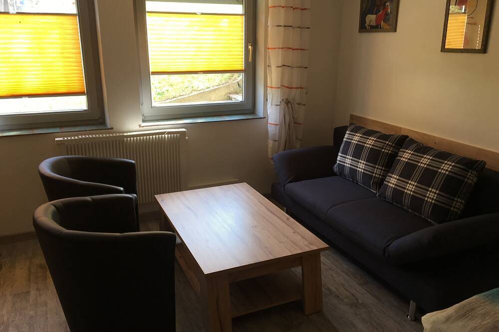 Ganze Wohnung, Moderne Ferienwohnung zum entspannen in ruhiger Lage in Sulz am Neckar, Mittlerer Schwarzwald