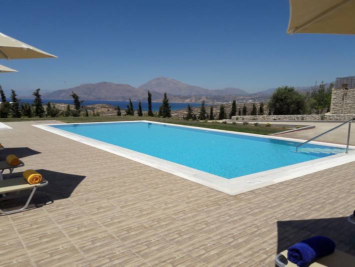 Bungalow für 4 Personen, mit Garten und Pool auf Kreta