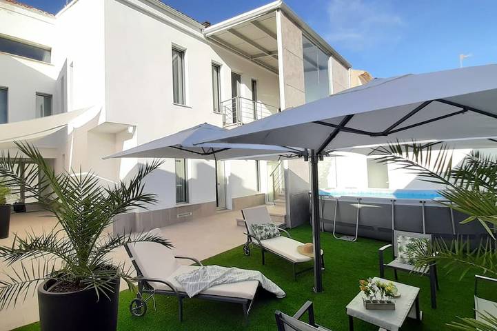 Casa de vacaciones para 6 personas, con terraza y jardín - 1